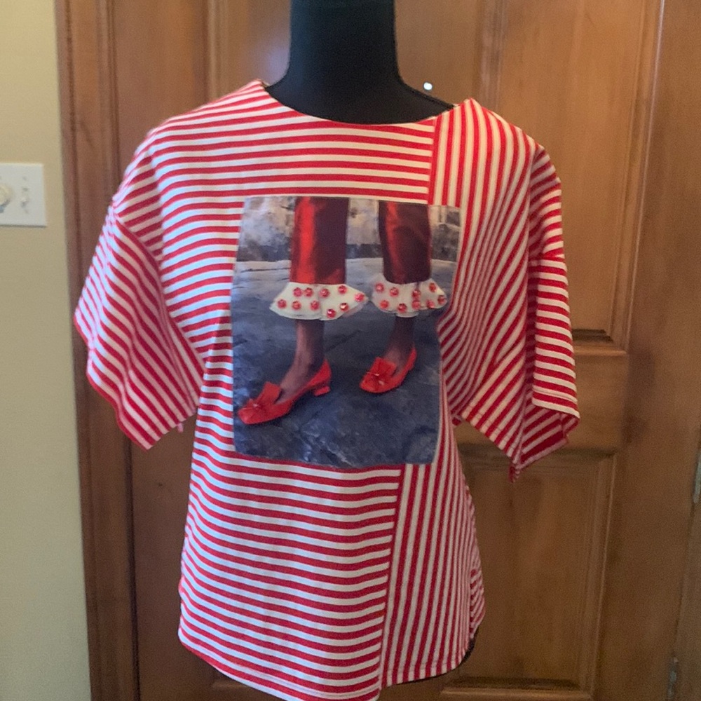 Unique red & white stripped shirt with embellished photo of shoes & pants.